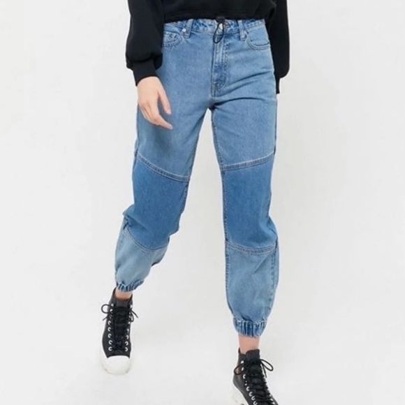 BDG Urban Outfitters Denim Color Block Knee Panel Jogger Jeans SIZE 26 - Picture 1 of 10